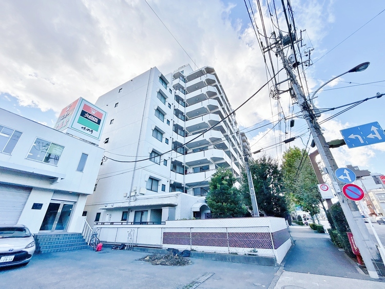 外観 資料には掲載していない情報が、現地にはたくさんあります。是非一度、現地をご確認ください。