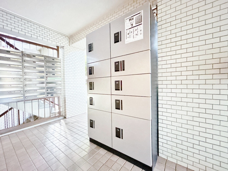 設備 留守時に便利な宅配ボックスを完備。