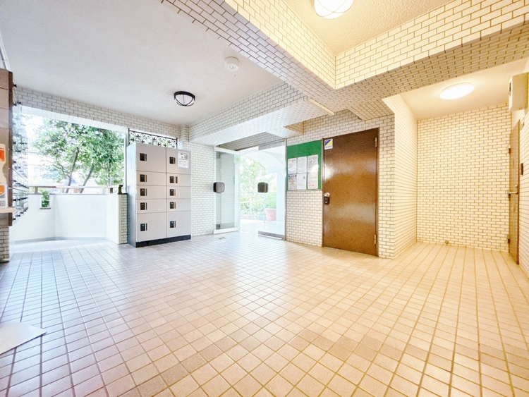 エントランス エントランスは、毎日の行き帰りで使う大事な空間です。