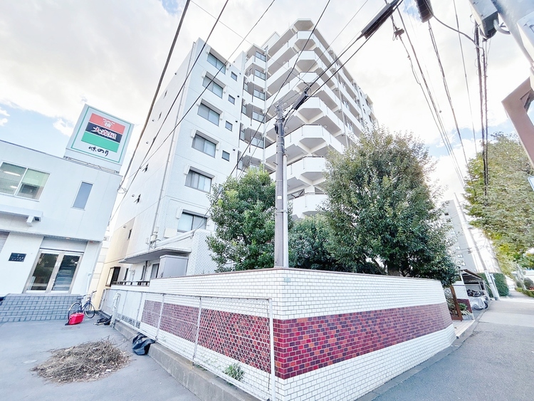 外観 現地に足をお運びいただいた際には、周辺散策などをお勧めいたします。