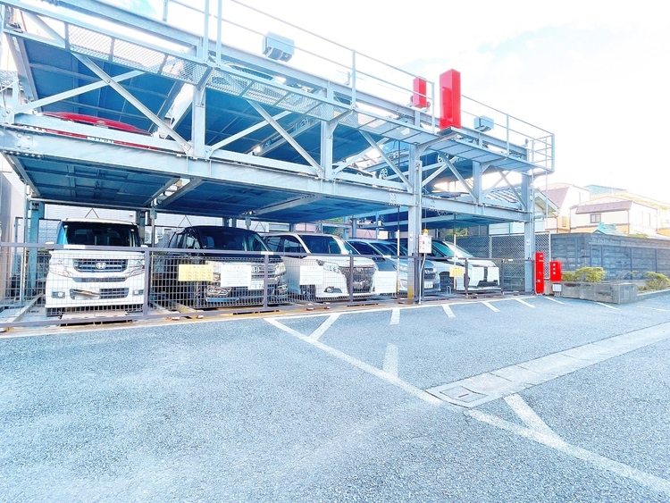 駐車場 本物件の駐車スペースです。車種制限のある場合もございますので、お気軽にお問い合わせくださいませ。