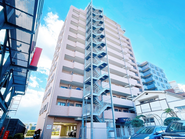 外観 ライフプランニングからローンまで、一貫してご説明させていただきます。お気軽にお問い合わせくださいませ。