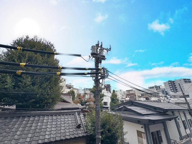 バルコニー 頬をなでる、優しい風を感じることが出来ます。