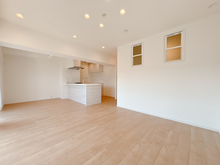 居間 快適に過ごす毎日を求めて、暮らしの中でご自身の「マイホーム」に創り上げてください。