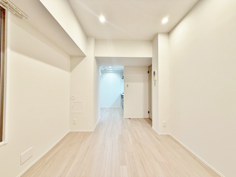 居間 飾り過ぎないシンプルな内装と偏り過ぎないデザインで統一しました。