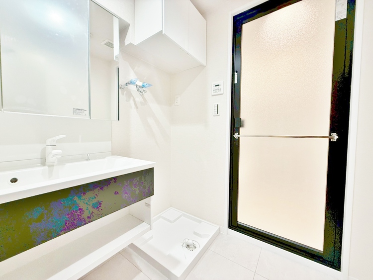 洗面 清潔感と心地よさを重視した、上質感漂うパウダールーム。