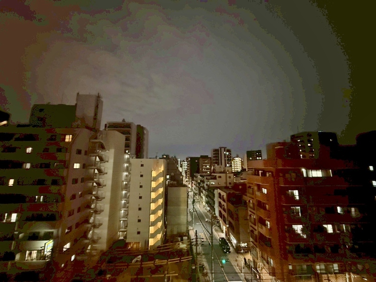 バルコニー 頬をなでる、優しい風を感じることが出来ます。