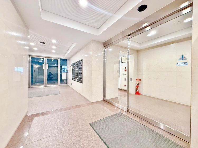 エントランス エントランスは、毎日の行き帰りで使う大事な空間です。