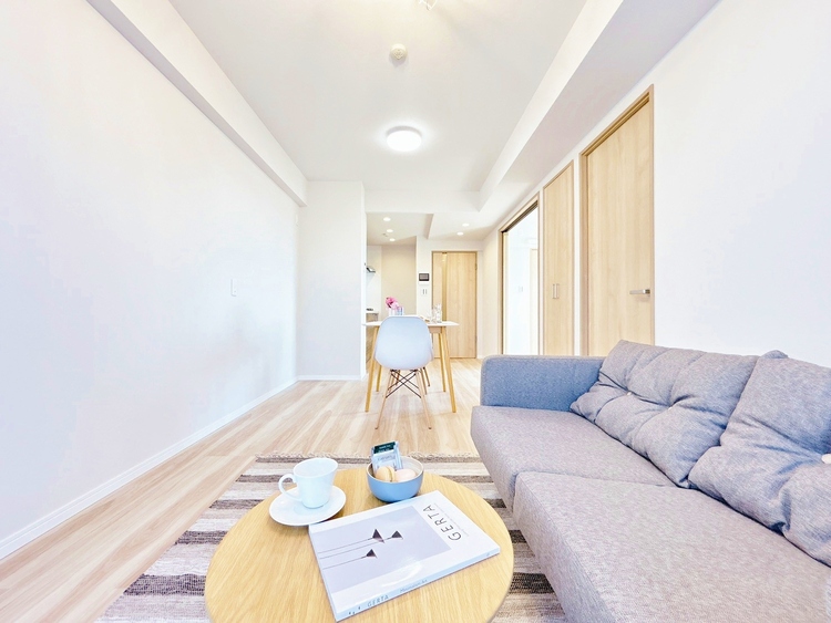 居間 飾り過ぎないシンプルな内装と偏り過ぎないデザインで統一しました。