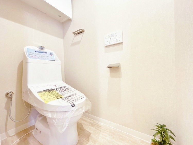 トイレ 暮らしの中のさりげないひとときの快適さにも、こだわりを、持って設備を配しております。