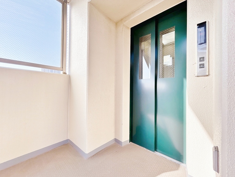 設備 エレベーターの管理も、きちんと行き届いてます。