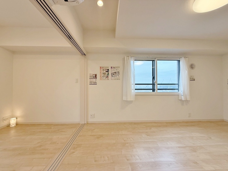 居間 豊かな居住性と、安心感を満たすクオリティが見事に調和した住空間。