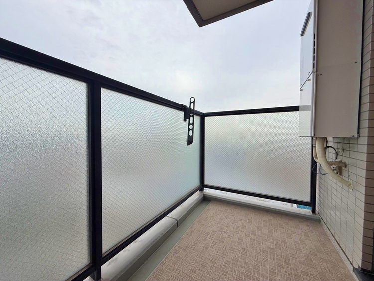 バルコニー 暮らしの中で、光と風を演出してくれるバルコニー。