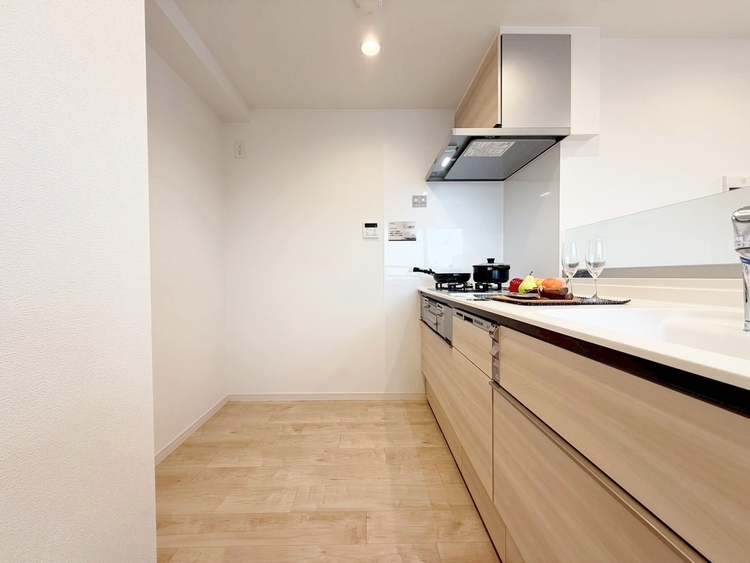 キッチン 洗練されたスタイリッシュなデザイン性と使いやすさを備えた仕様。