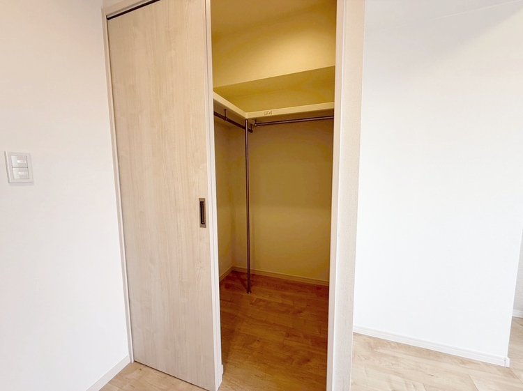 収納 居室にはクローゼットがあり、荷物もスッキリ収納して快適にお過ごしいただけます。