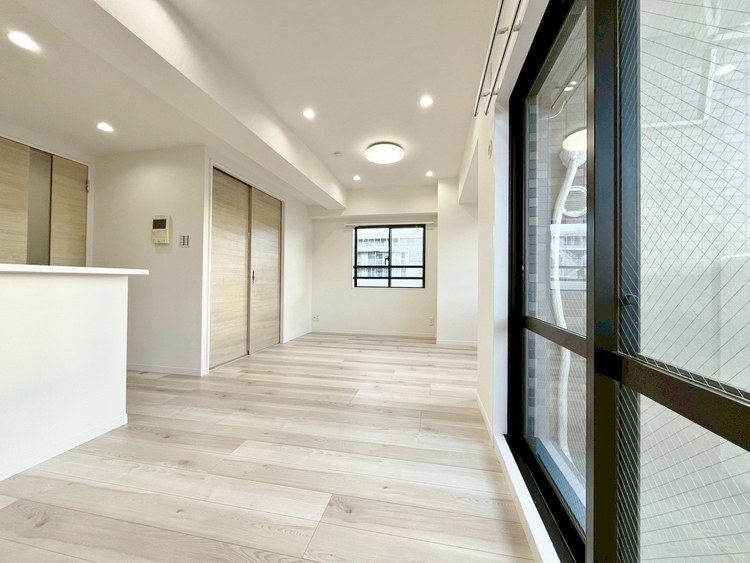 居間 豊かな居住性と、安心感を満たすクオリティが見事に調和した住空間。