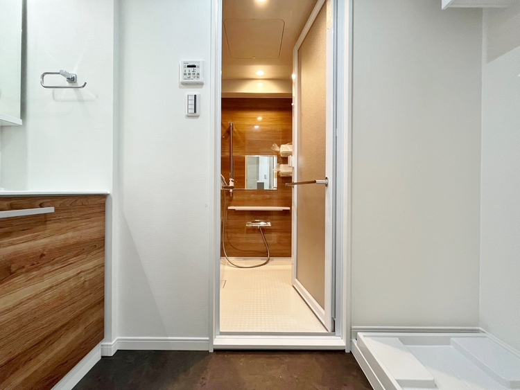 洗面 清潔感と心地よさを重視した、上質感漂うパウダールーム。