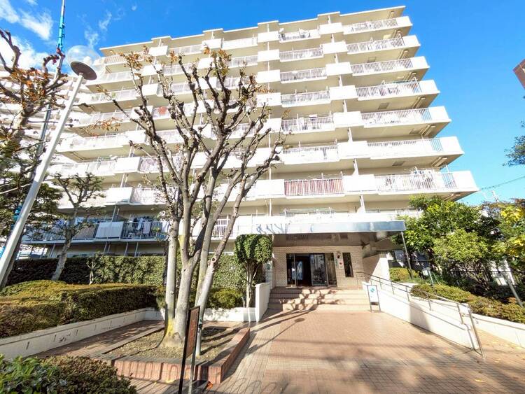 外観 資料には掲載していない情報が、現地にはたくさんあります。是非一度、現地をご確認ください。