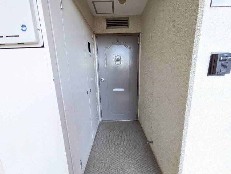 玄関 玄関を開ければ、そこは安らぎのご自宅。