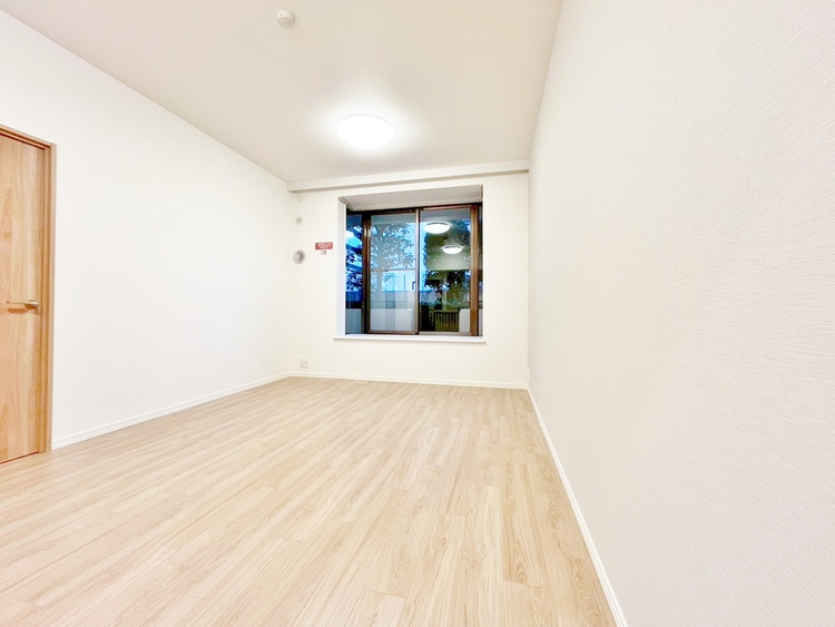 居間 過ごす時間が、たくさんの思い出として紡がれていく場所。