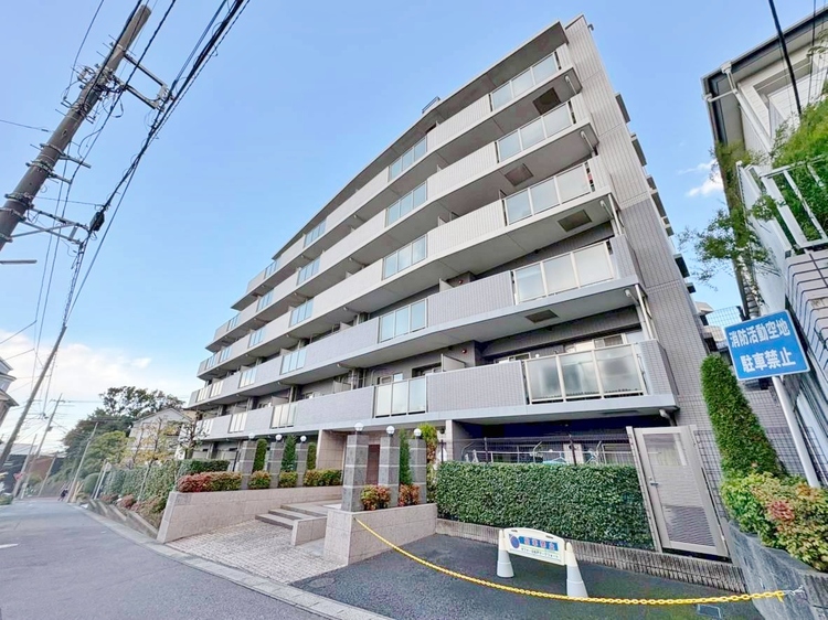 外観 資料には掲載していない情報が、現地にはたくさんあります。是非一度、現地をご確認ください。