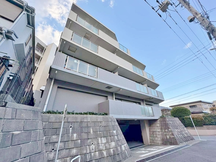 外観 ライフプランニングからローンまで、一貫してご説明させていただきます。お気軽にお問い合わせくださいませ。