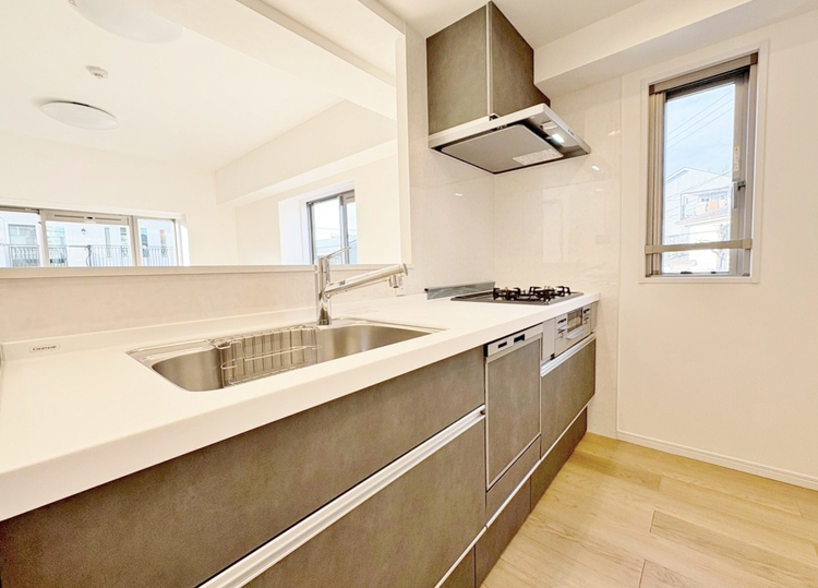 キッチン 洗練されたスタイリッシュなデザイン性と使いやすさを備えた仕様。