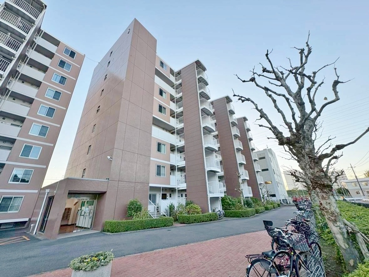 外観 資料には掲載していない情報が、現地にはたくさんあります。是非一度、現地をご確認ください。