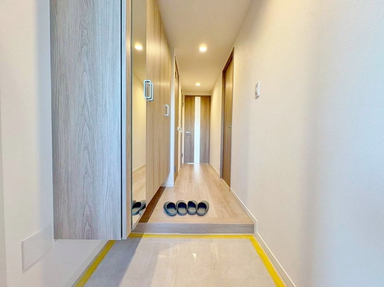 玄関 シューズボックスを完備した玄関です。