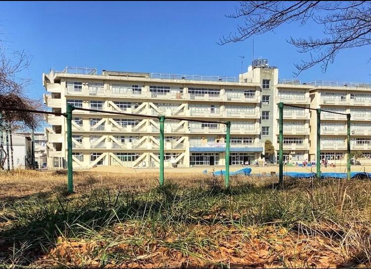 周辺 松戸市立横須賀小学校