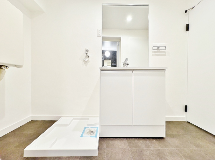 洗面 清潔感と心地よさを重視した、上質感漂うパウダールーム。