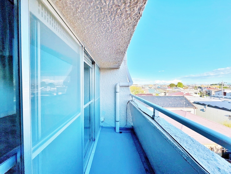 バルコニー 暮らしの中で、光と風を演出してくれるバルコニー。