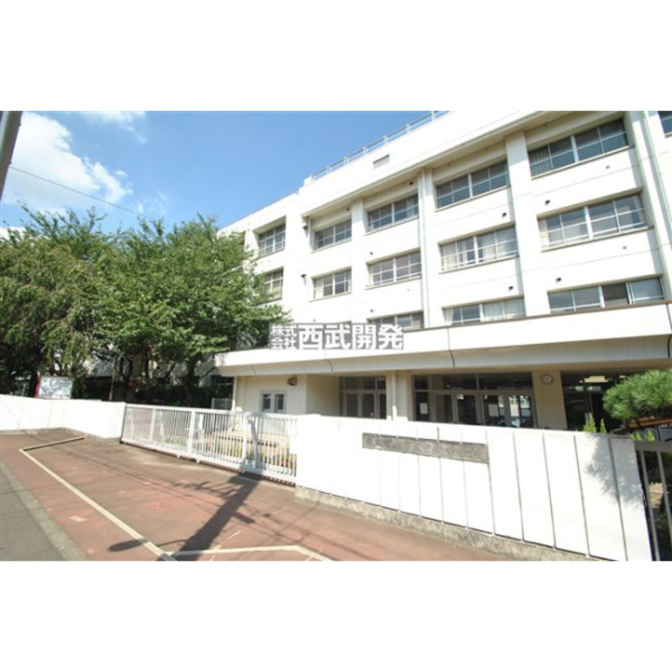 周辺 中央中学校(約1070m)