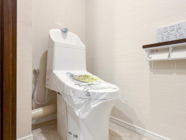 トイレ 清潔感溢れるトイレ。落ち着いた空間で安らぎのひとときをお過ごしいただけます。