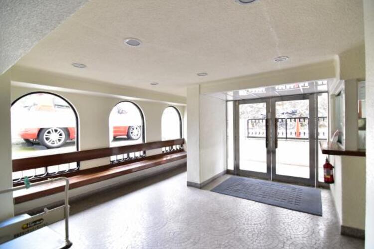 エントランス エントランスは、まさに顔となる場所。シンプルながらも格調高い雰囲気を漂わせて上質な空間。