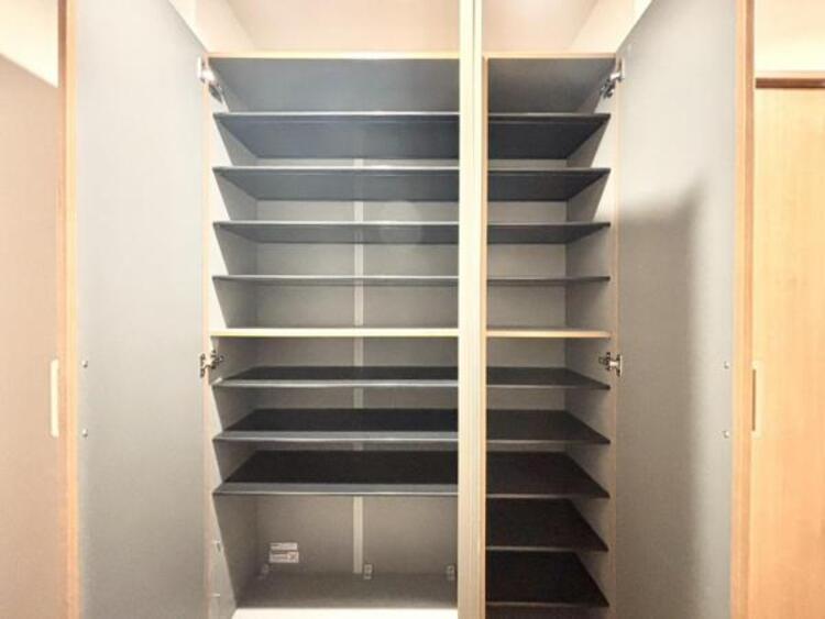 収納 空間を効率的に利用し収納スペースを確保。一日の始まりと終わりを美しく演出します。