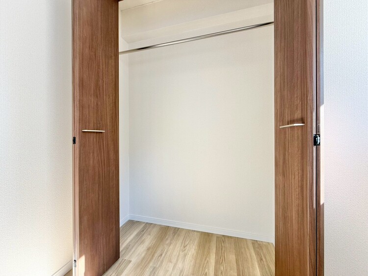 その他 収納スペースが付いていて、お部屋を広く使っていただけます。