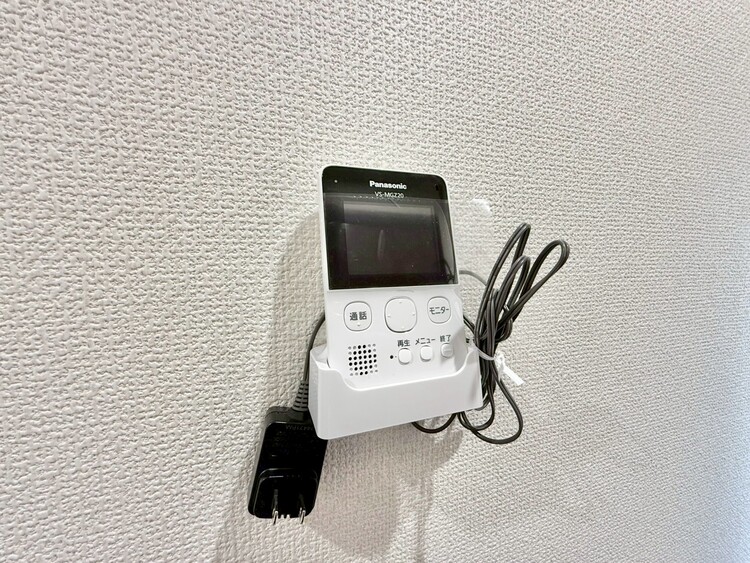 その他 室内にはインターホンを設置。快適と安らぎを合わせた優しい設計。