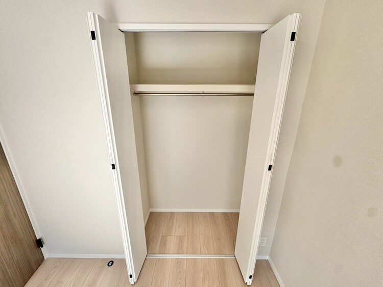その他 収納スペースが付いていて、お部屋を広く使っていただけます。