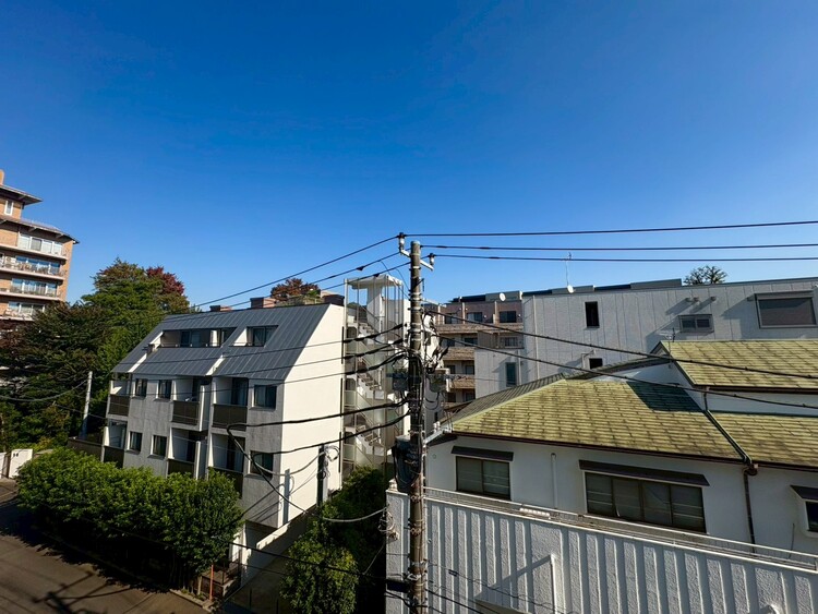 その他 眺望や窓からの景色が良いと、家で過ごす時間も快適です。