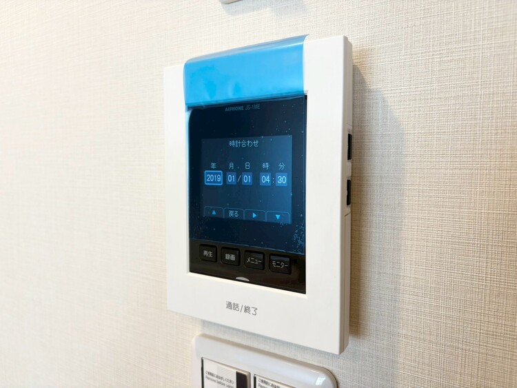 その他 誰が来てもわかる様にモニター付きインターホンを設置。