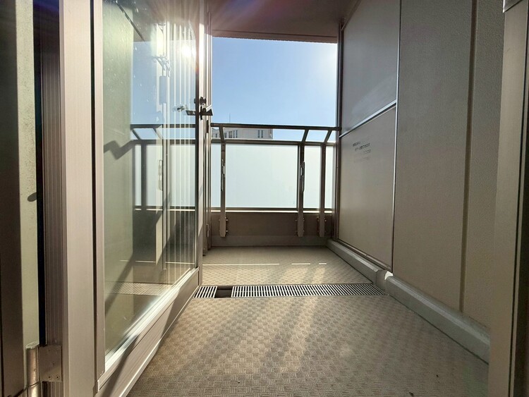 その他 朝の澄んだ空気や、夕方に吹く清々しい風を感じられるバルコニー。