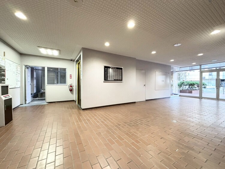 その他 館内は静寂な中が保たれており、管理が行き届いている印象を受けました。