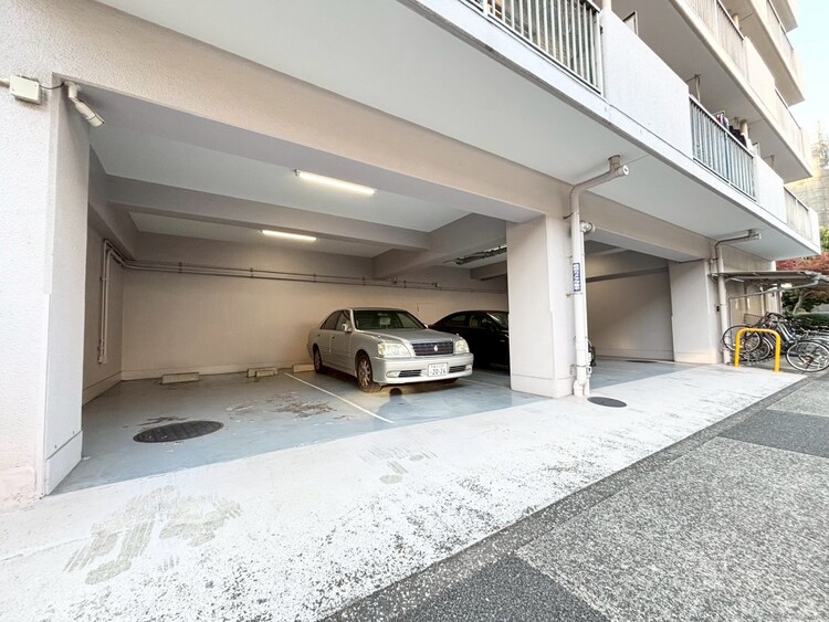 その他 駐車スペースが嬉しいですね。※空き状況は都度ご確認下さい。