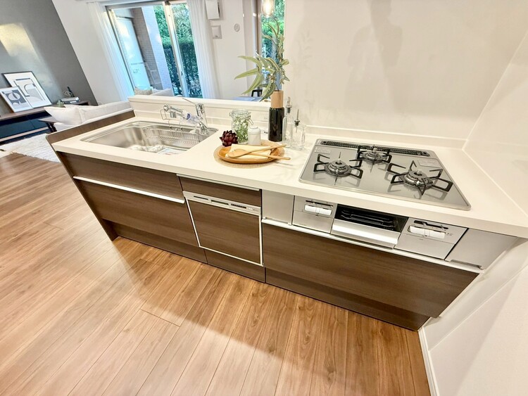 その他 開放感のあるキッチンスペース。調理をしながら、会話も弾みそうですね。