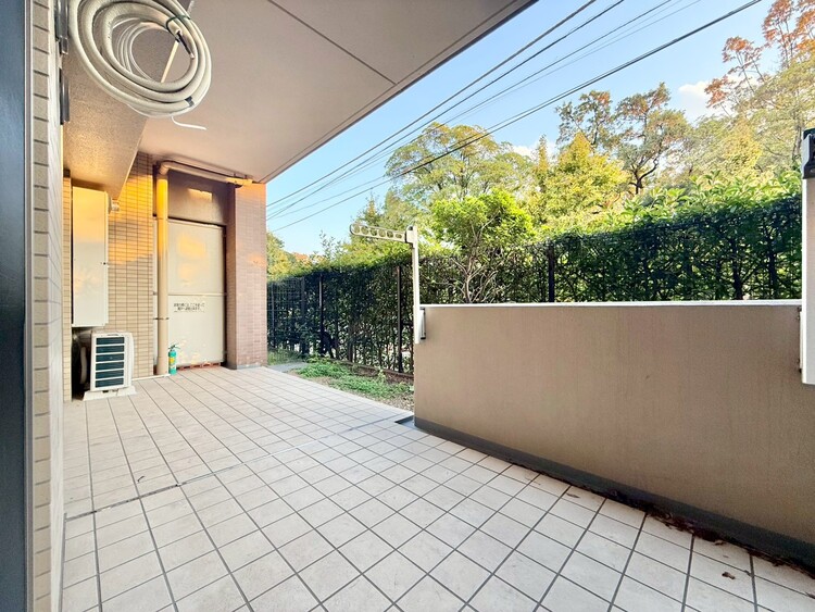 その他 朝の澄んだ空気や、夕方に吹く清々しい風を感じられるバルコニー。