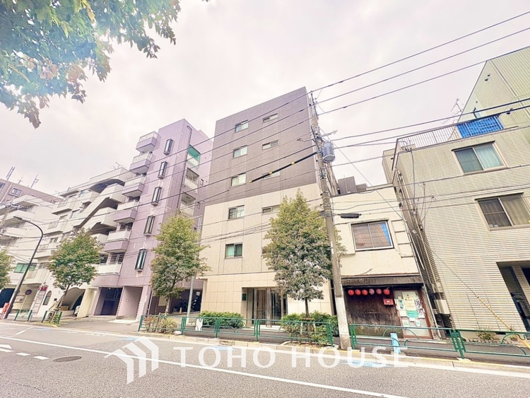 その他 忙しい朝でも、しっかり家族が揃って食事をして頂けるゆとりある大きさのダイニングスペース。リビングと和室の続き間は急な来客時になど使い勝手が良いです。実際の空間を体感してみて下さい！