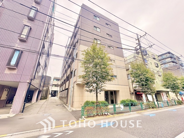 その他 【ROOM】感性を育むプライベートルームはシンプルでスマートな空間。好みの空間で読書をしたり、音楽を聞いたりと一人の時間も充実したものにできます。