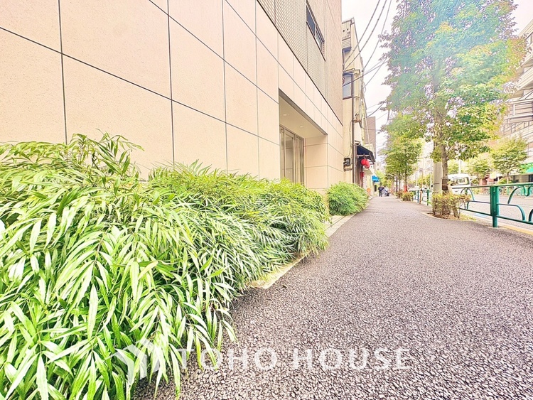 外観 ◆瀟洒な空間◆落ち着きのある彩が見事に調和させた瀟洒な空間を演出。ここに集まる家族の会話と笑顔が絶え間なく続く幸せな空間。