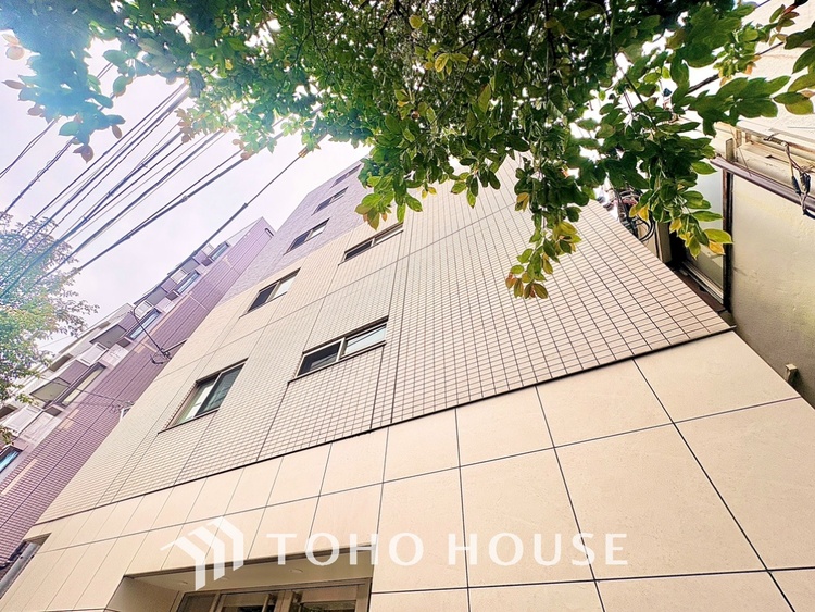 その他 広々としたキッチンのシンクは、料理の準備と片付けを楽にし、使いやすさを最大限に引き立てます。